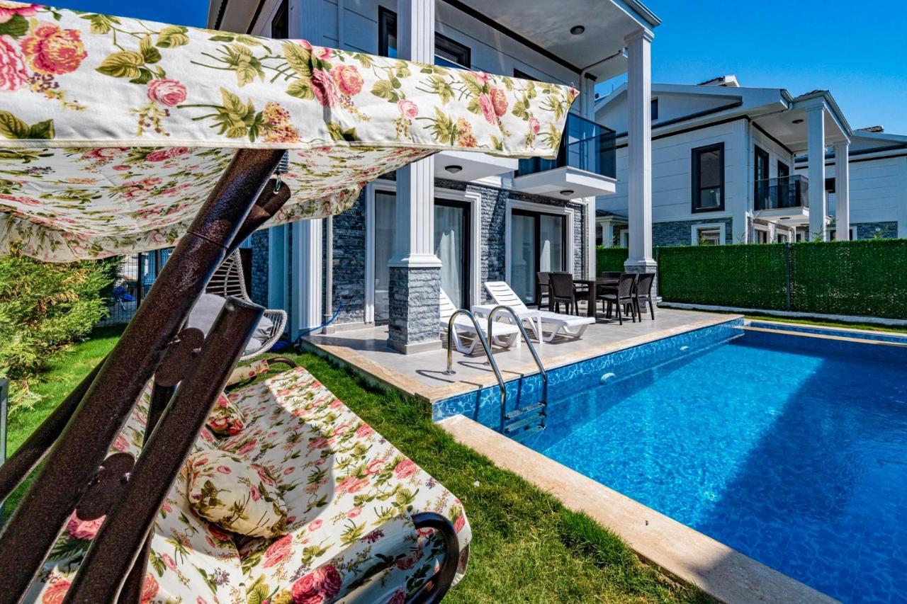 Salkim- 4 Bedroom Holiday Villa In Oludeniz Fethiye Exteriör bild